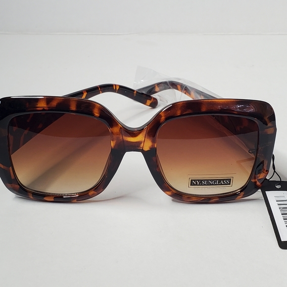 NY Sunglasses - Picture 2 of 9